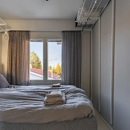 Arctic Riverside With Sauna, Parking, Wi-fi Appartamento Rovaniemi